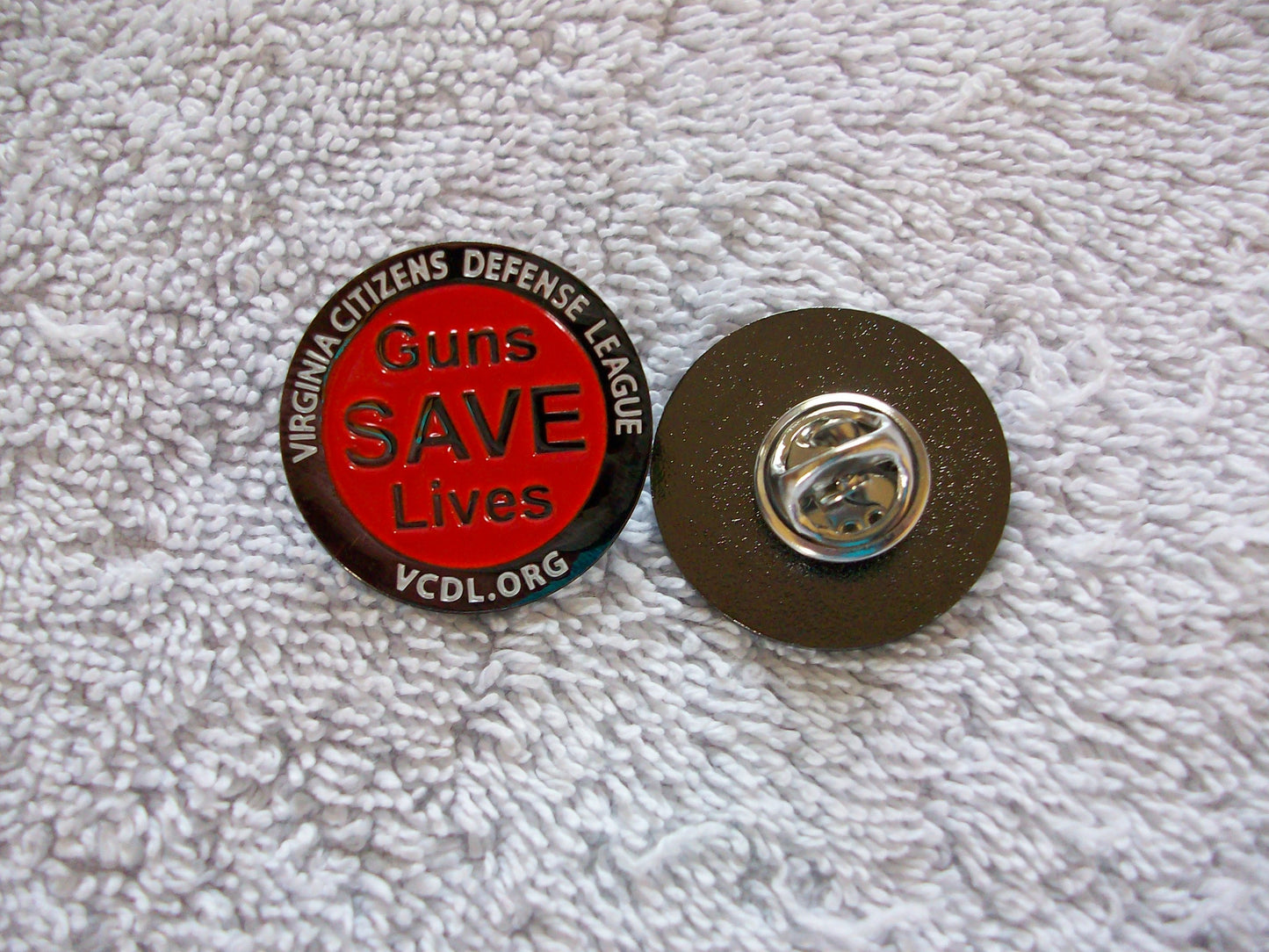 Guns SAVE Lives Lapel Pin - 1 Inch